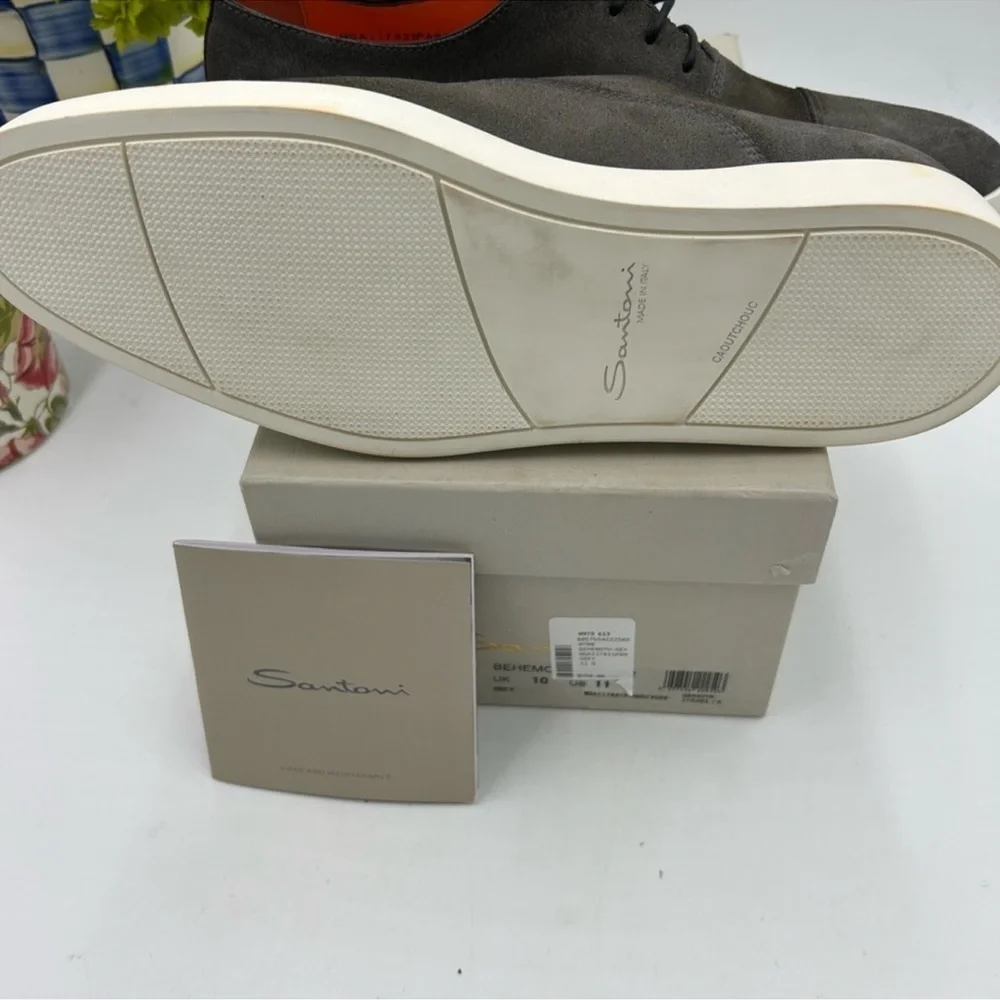 Men’s Santoni cap to lace up Oxford size 10.5 US. Made in Italy.